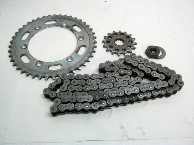 Kit chaine YAMAHA 850 TDM an 1999 type 4TX réf 39251.070 