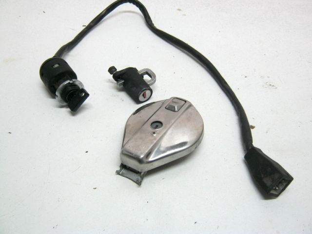 Kit serrure bouchon réservoir essence contacteur Newman CAGIVA 125 ROADSTER an 1999 type 1A  
