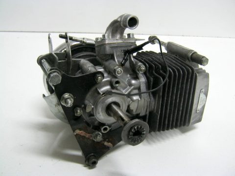 Moteur , carter , vilebrequin , cylindre , variateur MBK 51 type AV10 