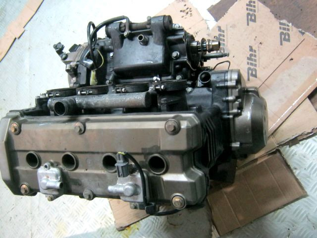 Moteur , carter , vilebrequin , boite à vitesses KAWASAKI Z 750 an 2006 type ZR750JJ2A