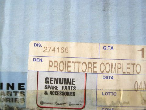 Optique de phare,lentille PIAGGIO 50,125 ZIP an:2010 à 2013 réf:638553,274166