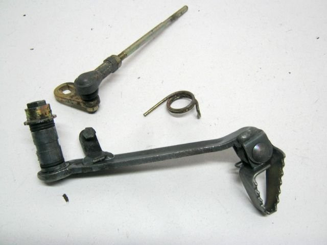 Pédale ressort de frein arrière CAGIVA 125 SUPERCITY an 1999 type N2 réf 800052775 