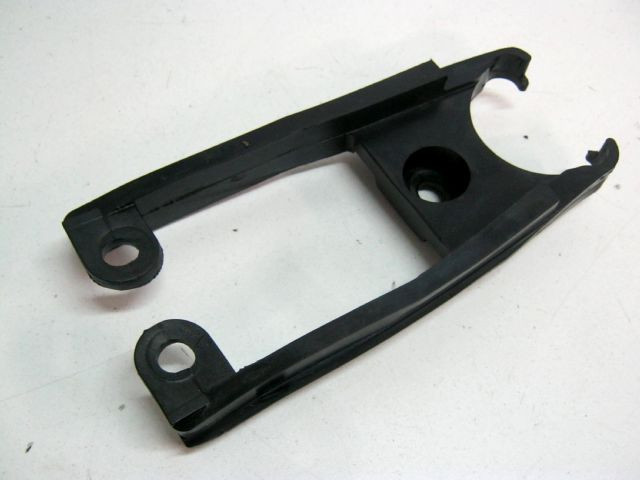 Patin de chaine, joint protecteur YAMAHA 850 TDM an 1999 type 4TX réf 3VD-22151-00, 3VD2215100 