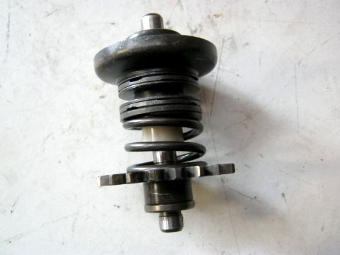 Pignon,excentrique de valve d'échappement YAMAHA 125 YZ année:1982 type:5X4 réf:5X4-11921-02,5X4-11953-01 