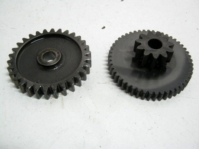 Pignon intermédiaire de démarreur BMW F 800 ST, F800ST an 2007 réf 11267690437, 11267695827  