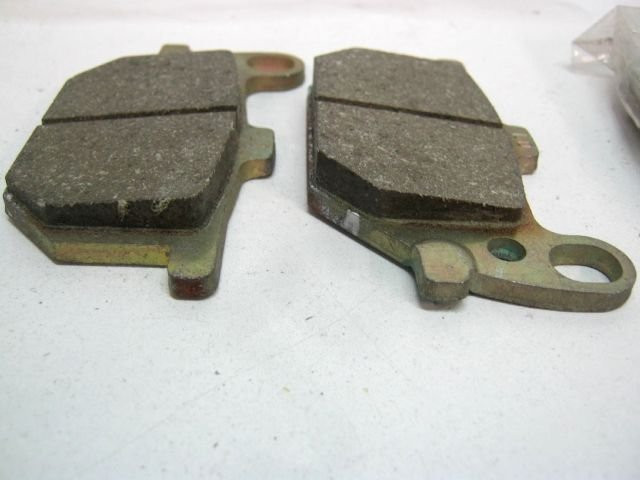 Plaquette de frein YAMAHA 400 RD, 750 XS an 1980 réf LMP128ST 