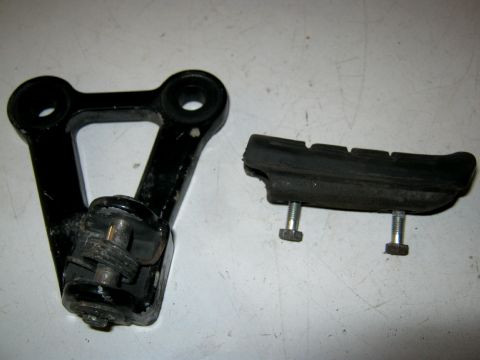Platine repose pied avant gauche HONDA 1000 CBR année:1988 type:SC21