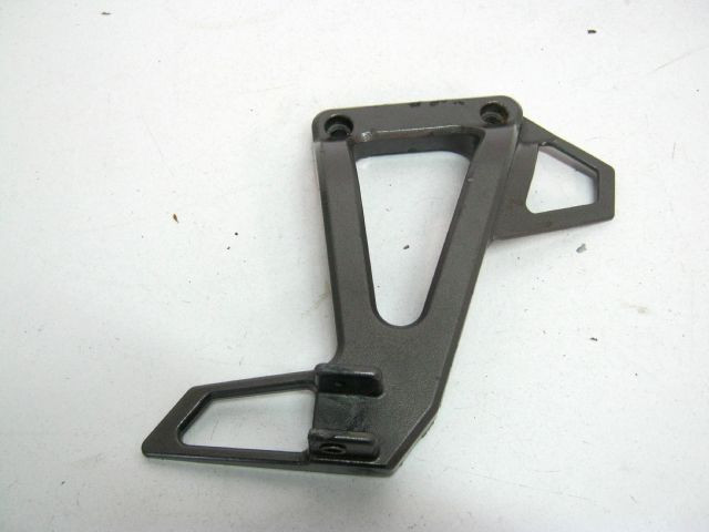 Platine repose pied arrière droite CAGIVA 125 SUPERCITY an 1999 type N2 réf 80B062986 