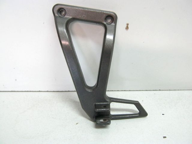 Platine repose pied arrière gauche CAGIVA 125 SUPERCITY an 1999 type N2 réf 80B062989 