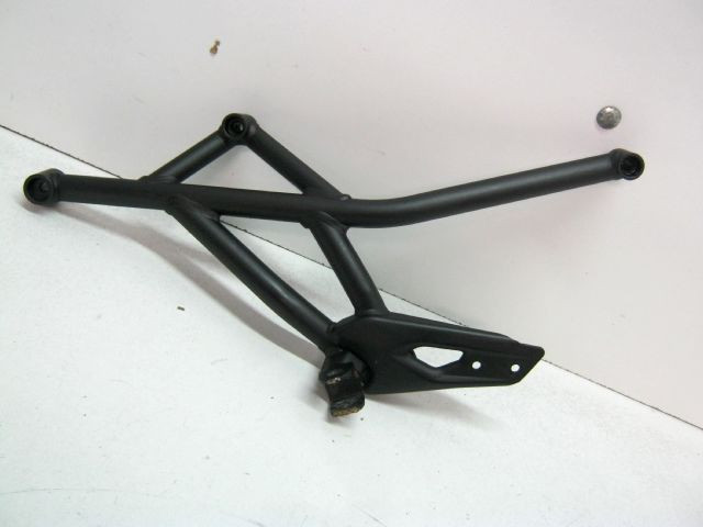 Platine repose pied arrière gauche KAWASAKI 1000 VERSYS an 2015 réf 35063-0982-18R  