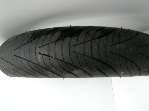 Pneu occasion MICHELIN PILOT ROAD 3 120-70 17