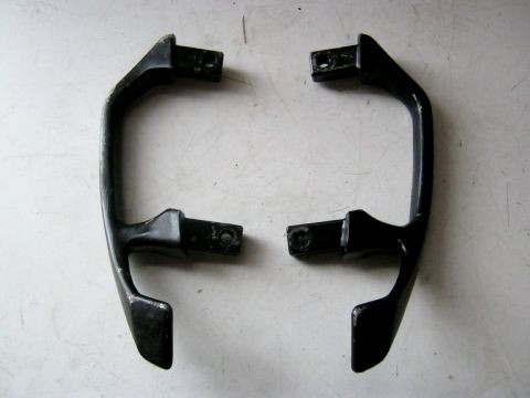 Poignée maintien passager arriére KAWASAKI 600 ZX6R année:1996