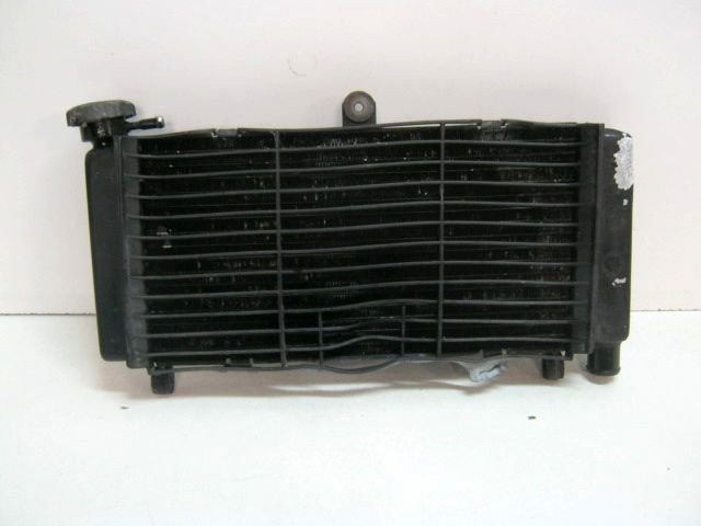 Radiateur de refroidissement HONDA 600 HORNET an 2000 réf 19010-MBZ-D31, 19010MBZD31 