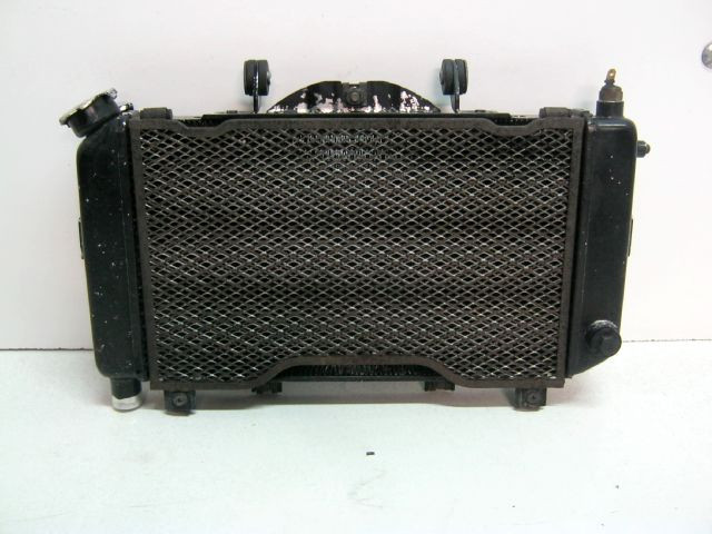 Radiateur de refroidissement YAMAHA 850 TDM an 1999 type 4TX réf 4TX12461-40, 4TX1246100  