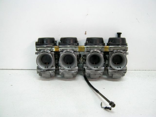 Rampe carburateur SUZUKI 750 GSXF an 1990, Type GR78A réf 13201-20C01-000, 13202-20C01-000, 13203-20C01-000, 13204-20C01-000