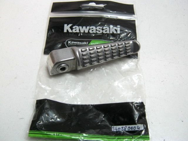 Repose pied arrière gauche KAWASAKI ZX10-R 1000 ZXR 600, 636 ZX6-R an 2005 à 2010 réf 34028-0004 