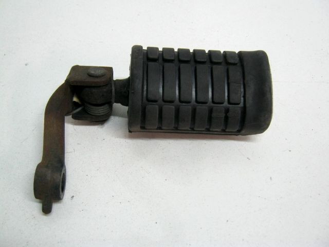 Repose pied avant droit HONDA 1100 GOLDWING an 1982 ref 50635-463-000