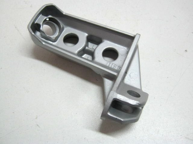 Repose pied gauche KAWASAKI 1000 GTR an 1986 réf 34028-1198 