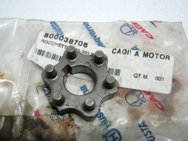 Rochet galet de barillet sélection de vitesses HUSQVARNA 250 , 360 WRE an 1997 réf 800038706 
