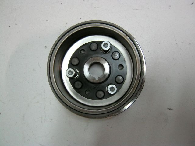 Rotor, volant magnétique 3 vis PIAGGIO 300 MP3 an 2014 