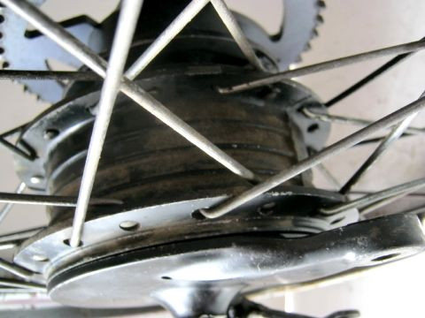 Roue arriére SUZUKI ER 80 année:1979 type:TS80