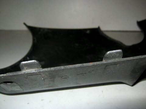 Demi sabot droit SUZUKI 750 GSXF année:1999 réf:94471-08F00