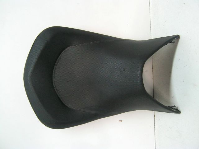 Selle conducteur KTM 690 DUKE an 2013 réf 76007140000 