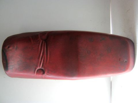 Selle HONDA 400,500 VFF année:1980 type:NC13
