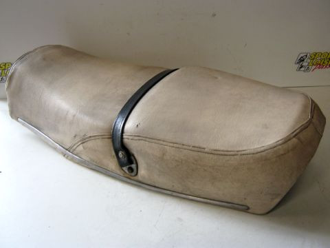 Selle HONDA 650 CB année:1979 type:RC03