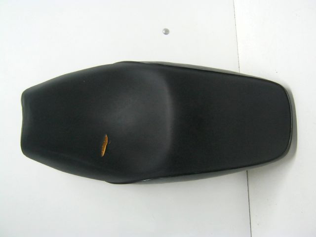 Selle  KAWASAKI ER5 an 2001 type ER500AC ref 53001-1837 , 1956 