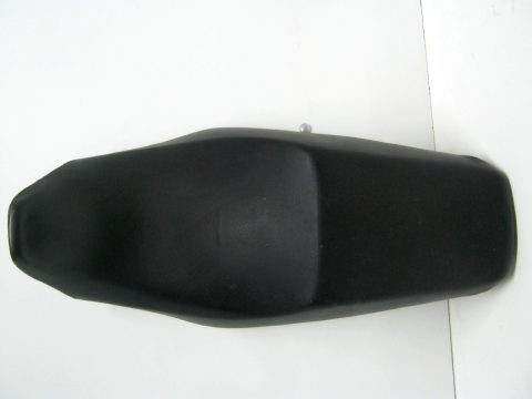 Selle SUZUKI 500 GSE type GM51A an 1997 réf 45110-01D00