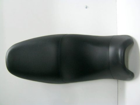 Selle SUZUKI 600,750 GSXF type:JS1AJ111200,AJ année:1999 réf:110723