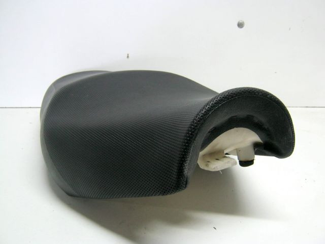 Selle SUZUKI 750 GSX INAZUMA an 1999 type JS1AE111100 