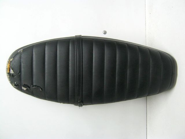 Selle TRIUMPH STREET TWIN , SCRAMBLER an 2018 réf 2304343 