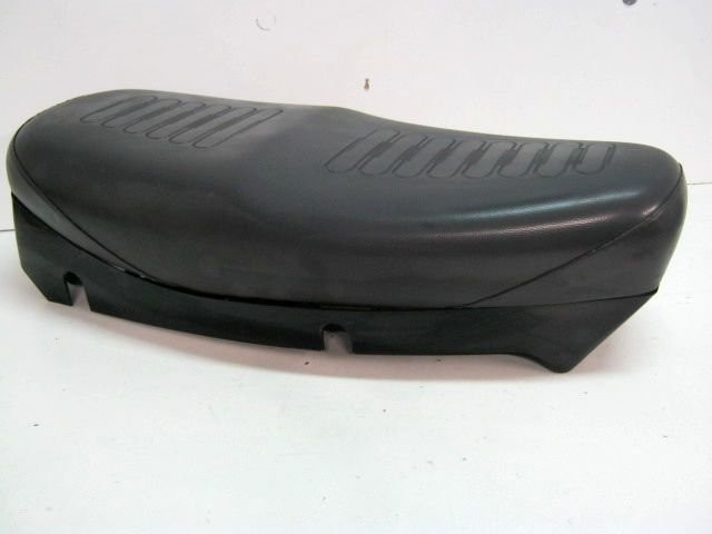 Selle VESPA 50 PK XL2  AUTOMATIK Type VA52T an 1990 réf 266232, 2662325, 266221  