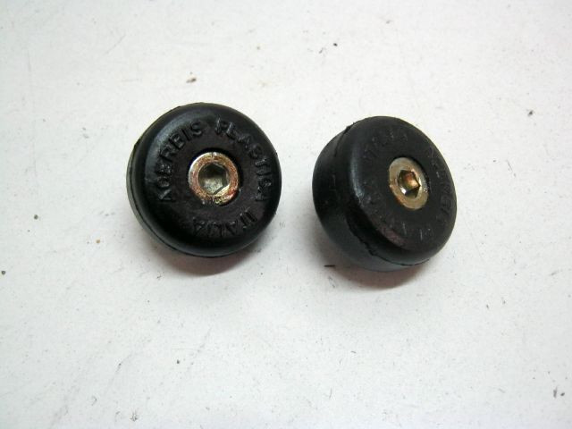 Silent bloc support réservoir essence CAGIVA 125 SUPERCITY an 1999 type N2  