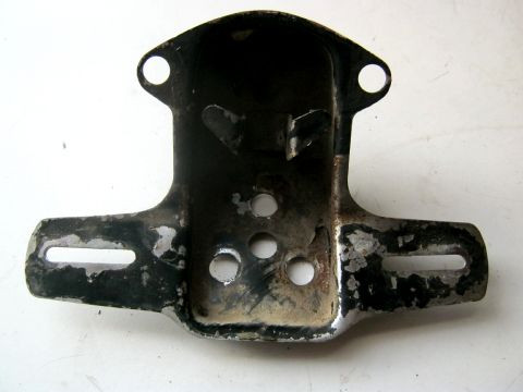 Support de plaque,feu arriére HONDA 500 CB F année:1974