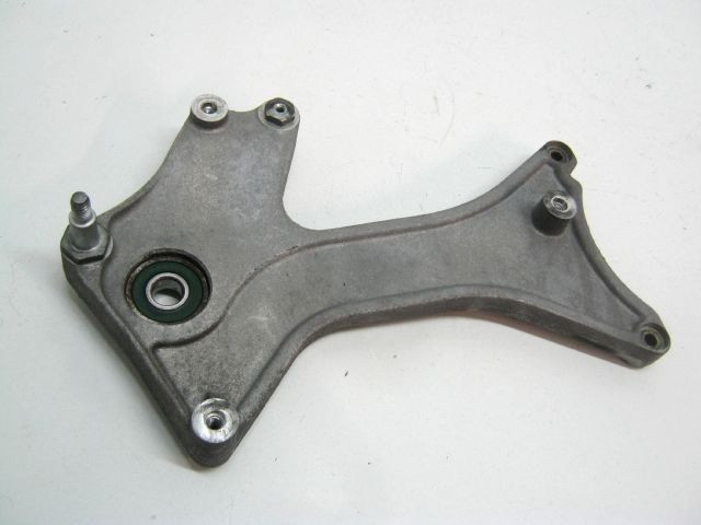 Support moteur échappement PIAGGIO 125 X9 an 2003 type ZAPM2300001003803 ref 828442 , 826020