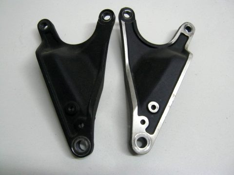 Support moteur droit , gauche SUZUKI 750 GSXR type GR7BD année 1995 réf 41961 , 41971-17E60