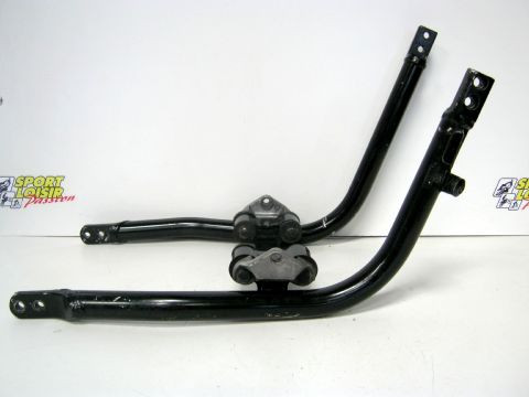 Berceau,support moteur KAWASAKI 1100 ZZR année:1994 type:ZXT10D 