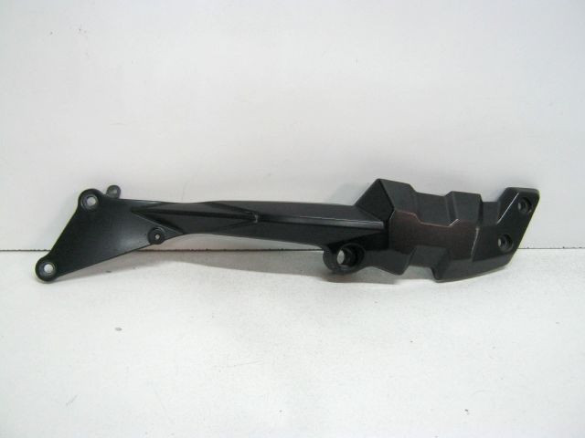Support moteur, renfort de cadre droit KAWASAKI Z 750 an 2011 réf 32190-0251-18R 