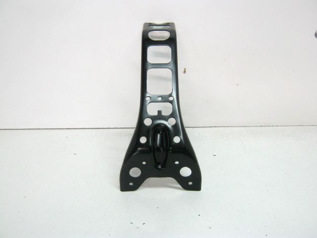 Support renfort bavette SUZUKI 750 GSR an 2011 à 2016 réf 63131-08J00-000 