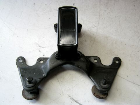 Support compteur,voyant tableau de bord YAMAHA 750 XS année:1977 type:3J9