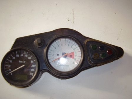 Tableau de bord SUZUKI 650 SV année:2000 type:JS1AV223100