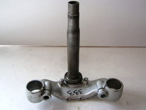 T de fouche inférieur moto 