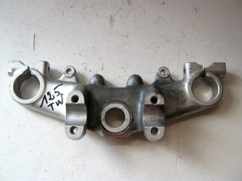 T de fourche supérieur YAMAHA 125 TW année:2002 type:DE01