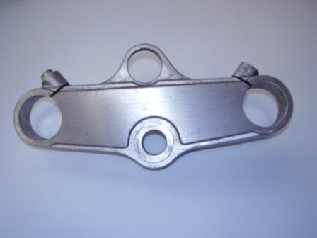 T de fourche supérieur SUZUKI 650 SV année:2000 type:JS1AV223100