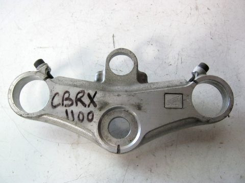 T de fourche supérieur HONDA 1100 CBRXX année:1999 type:SC35C