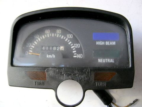 tableau de bord YAMAHA 125 SR année:1985 type:5HO