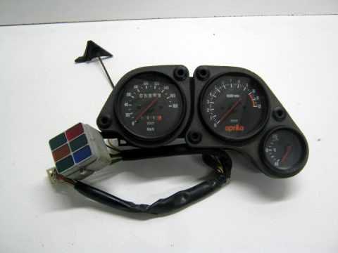 Tableau de bord , compteur , compte tours APRILIA 125 PEGASO type ET année 1991  